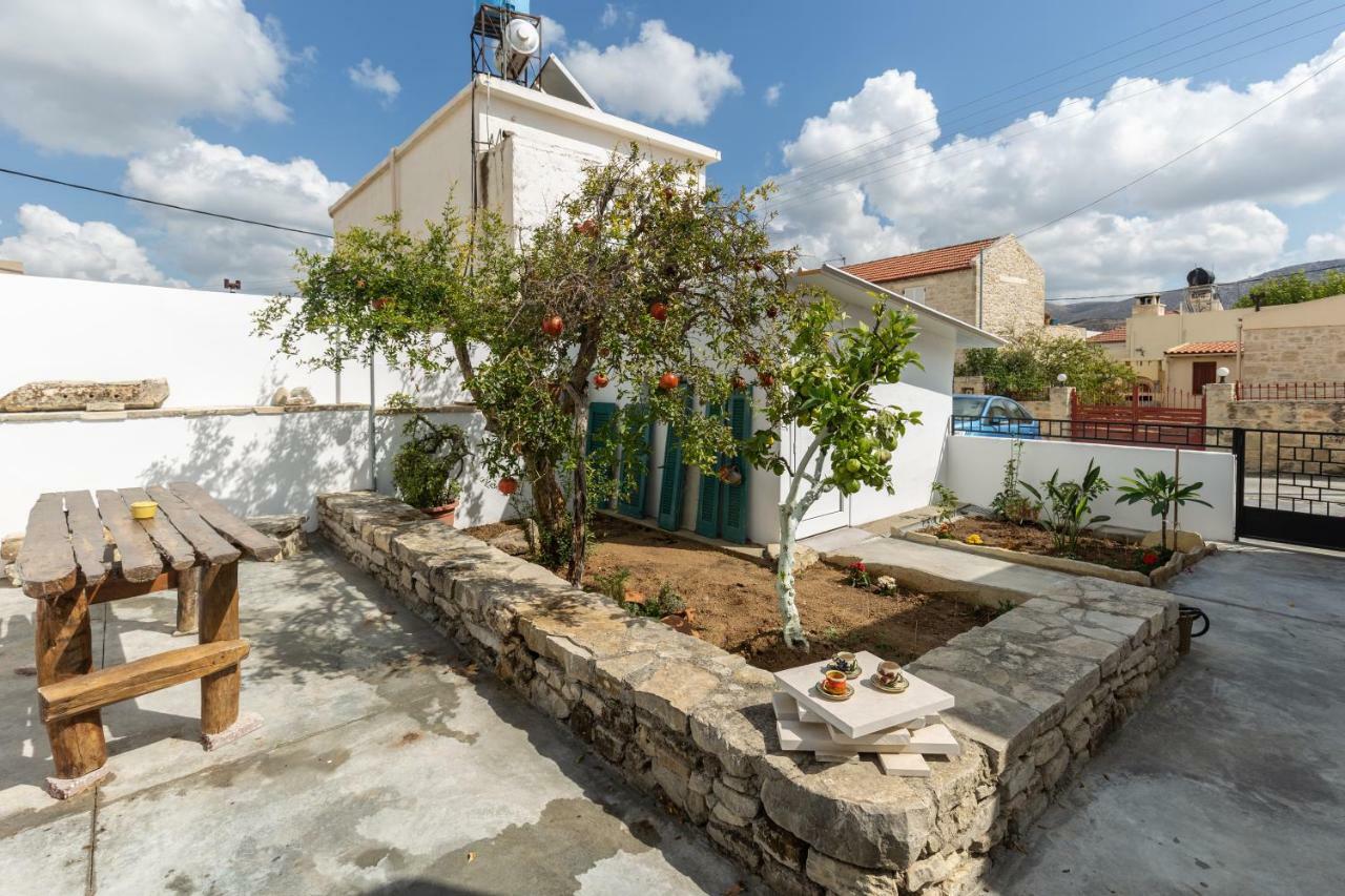 Iliopetra Studio Sívas Exterior photo